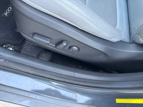 Used 2019 Hyundai Kona Ultimate FWD image 11