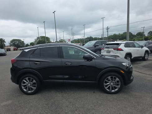 Used 2023 Buick Encore GX Essence w/ Experience Buick Package FWD image 4