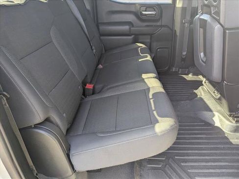 Used 2022 Chevrolet Silverado 1500 Custom image 18