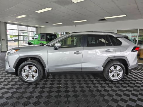 Used 2025 Toyota RAV4 XLE w/ Convenience Package AWD/4WD image 6