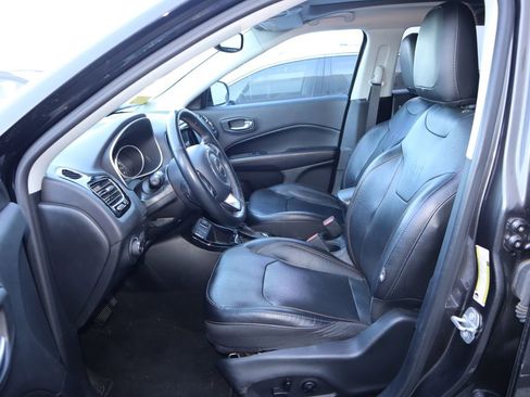 Used 2018 Jeep Compass Limited w/ Navigation Group image 8