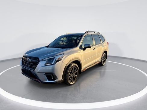 Used 2023 Subaru Forester Sport image 4