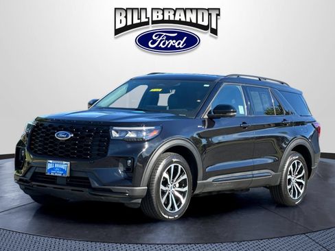 Certified 2025 Ford Explorer ST-Line AWD/4WD image 7