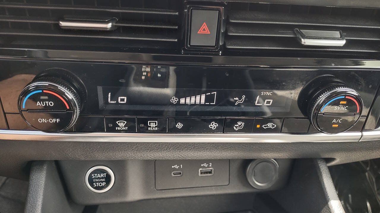 Used 2021 Nissan Rogue SV FWD image 23