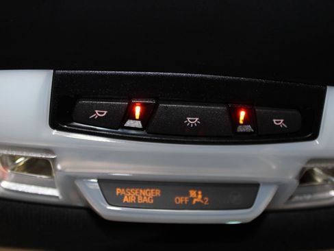 Certified 2025 Toyota Supra RWD image 37