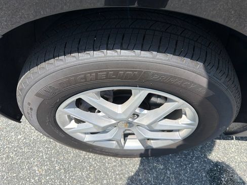 Used 2024 Chevrolet Equinox LT w/ LPO, Floor Liner Package FWD image 13