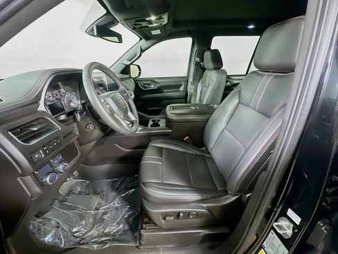 Used 2021 Chevrolet Tahoe RST w/ Luxury Package RWD image 16