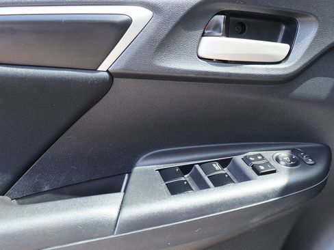 Used 2017 Honda Fit LX image 37