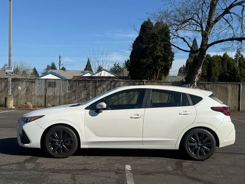 Used 2024 Subaru Impreza 2.0i Sport image 2