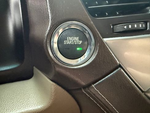 Used 2016 Chevrolet Suburban LTZ AWD/4WD image 34