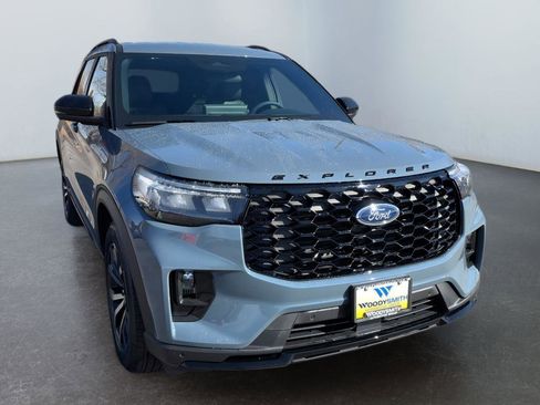 New 2026 Ford Explorer ST-Line image 7