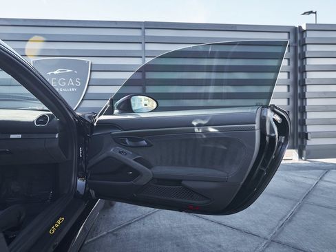 Used 2024 Porsche 718 Cayman GT4 RS w/ Weissach Package image 21