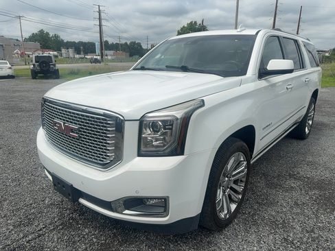 Used 2017 GMC Yukon XL Denali w/ Open Road Package AWD/4WD image 1