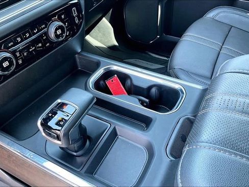 Used 2024 Chevrolet Silverado 1500 High Country w/ Technology Package AWD/4WD image 13