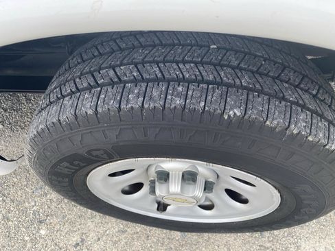 Used 2014 Chevrolet Express 1500 RWD image 11