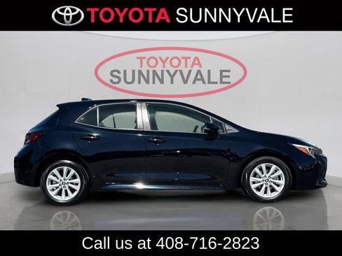 Used 2023 Toyota Corolla SE w/ SE Premium Package FWD image 10