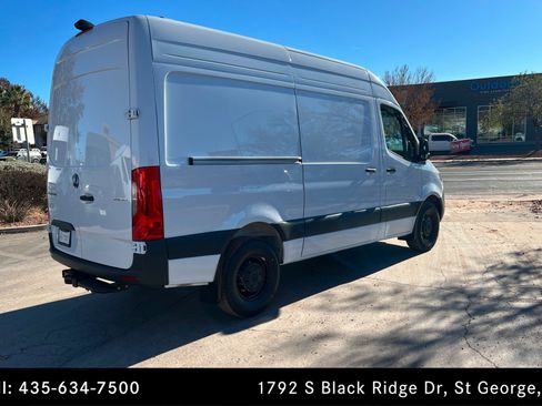 Used 2026 Mercedes-Benz Sprinter 2500 image 5