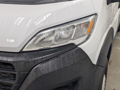 Used 2025 RAM ProMaster 2500 w/ Convenience Group FWD image 13