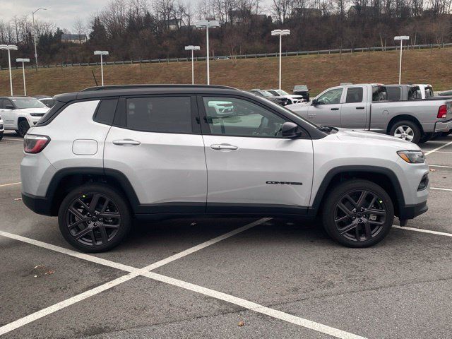 New 2026 Jeep Compass Limited AWD/4WD image 9