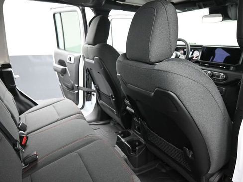 New 2026 Jeep Wrangler Unlimited Rubicon w/ Xtreme 35 Tire Package AWD/4WD image 21