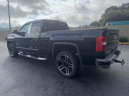 Used 2019 GMC Sierra 1500 SLE w/ Black Pack AWD/4WD image 9