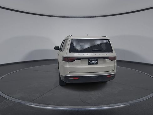 Certified 2022 Jeep Wagoneer Series III w/ Premium Group I AWD/4WD image 14