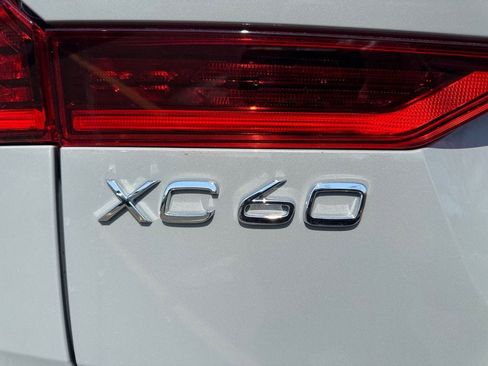 New 2026 Volvo XC60 B5 Plus w/ Protection Package Premier AWD/4WD image 9