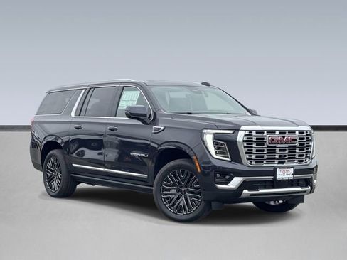 New 2026 GMC Yukon XL Denali w/ Denali Reserve Package image 1