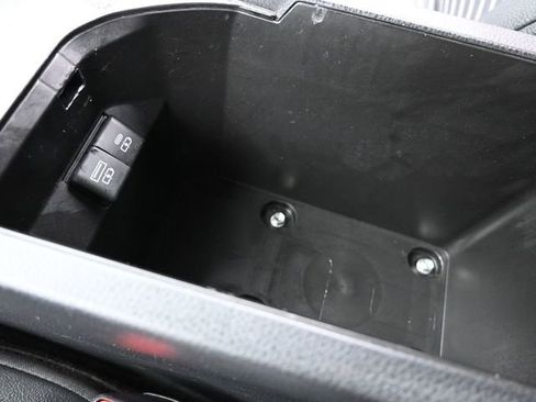 Certified 2024 Toyota Camry SE image 29