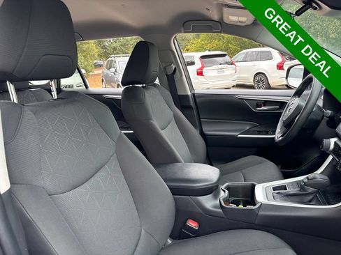 Used 2024 Toyota RAV4 XLE AWD/4WD image 13
