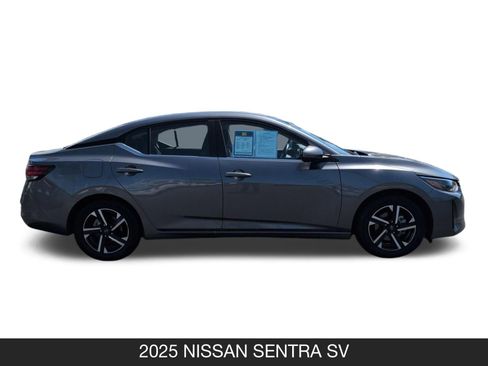 Used 2025 Nissan Sentra SV image 6