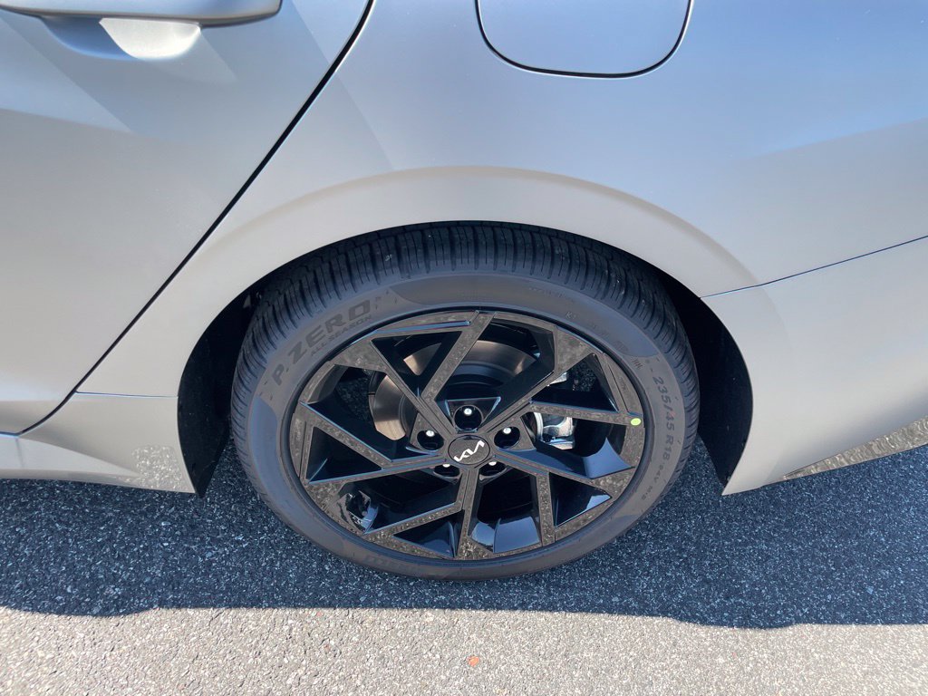 New 2027 Kia K5 GT-Line AWD/4WD image 7