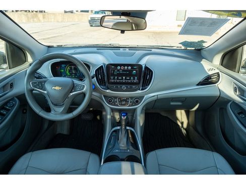 Used 2017 Chevrolet Volt LT w/ Comfort Package FWD image 30