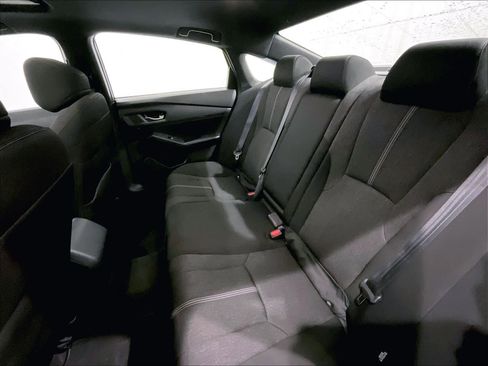 Used 2023 Honda Accord Sport image 15