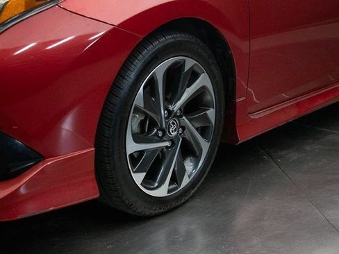 Used 2018 Toyota Corolla iM w/ All-Weather Mat Package image 7