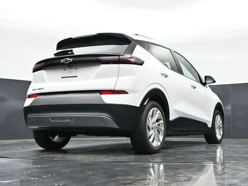 Used 2023 Chevrolet Bolt EUV LT w/ Driver Confidence Package FWD image 34
