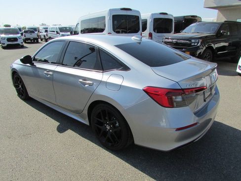 Used 2023 Honda Civic Sport image 8