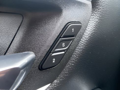 Used 2022 RAM 1500 Laramie image 17