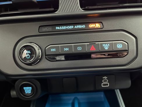 New 2025 Ford Maverick XLT w/ Equipment Group 301A image 23