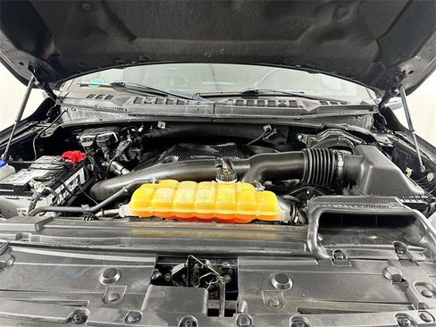 Used 2018 Ford F150 Platinum w/ Equipment Group 701A Luxury image 29