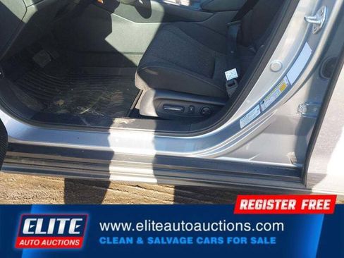 Used 2025 Honda Accord SE image 11