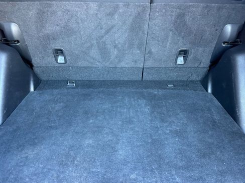 Used 2018 Honda CR-V LX image 32