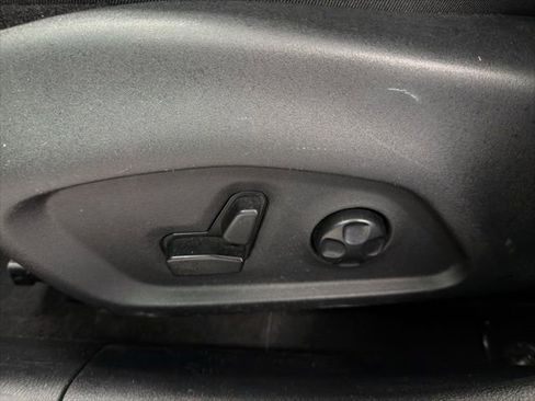 Used 2018 Jeep Compass Limited AWD/4WD image 13