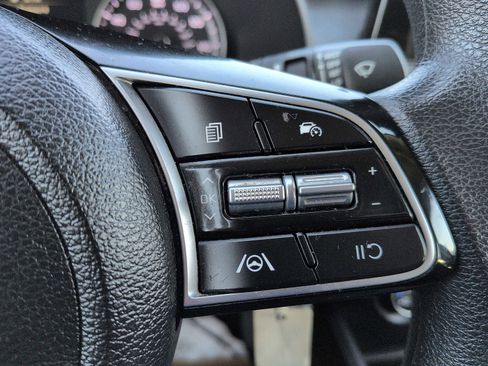 Used 2024 Kia Forte LXS image 16