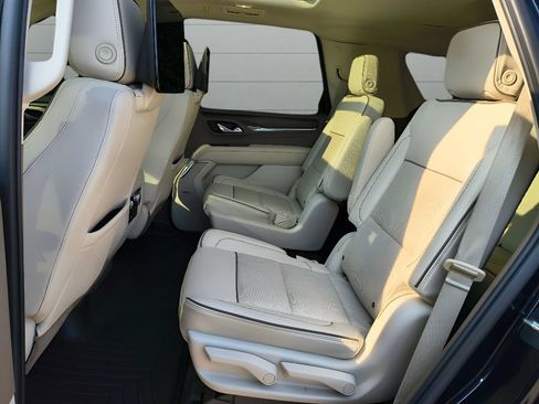 Used 2021 GMC Yukon Denali w/ Denali Ultimate Package RWD image 34
