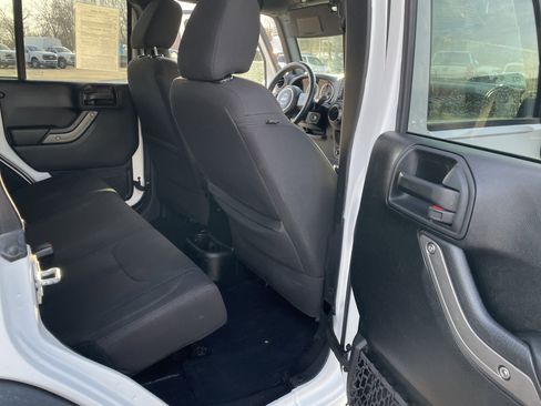 Used 2017 Jeep Wrangler Unlimited Sport w/ Quick Order Package 24S image 19