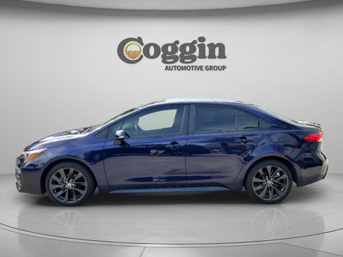 Certified 2023 Toyota Corolla SE w/ SE Package FWD image 2