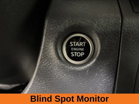 Used 2025 Nissan Frontier PRO-4X AWD/4WD image 17