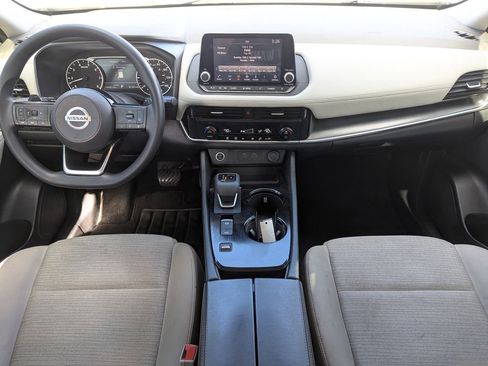 Used 2021 Nissan Rogue SV image 10