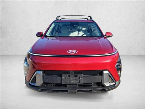 Used 2025 Hyundai Kona SEL image 2